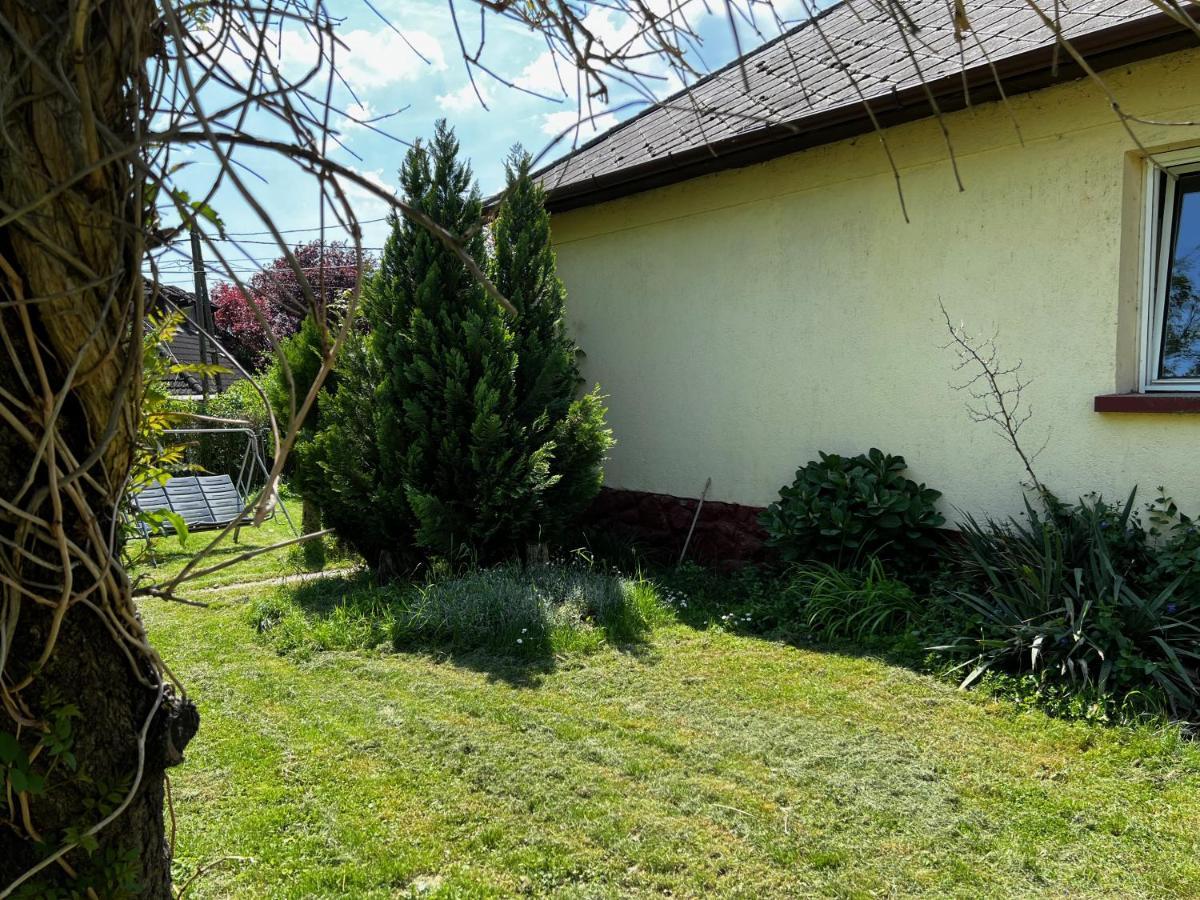 Csodakertes Kishaz Balatonfuzfon Eksteriør billede